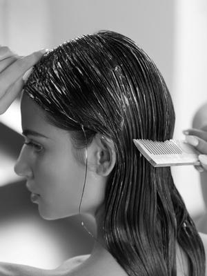 Il Kit di Ricostruzione Hair Botox è una soluzione innovativa per chi cerca un trattamento completo per la riparazione dei capelli